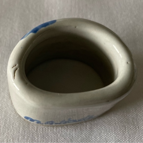 Vintage EUC M.A. Hadley Pottery Napkin Ring with Country Farm House Motif Signed - Picture 3 of 5